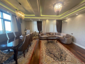 Satılır 4 otaqlı 193.2 m2 yeni tikili Elmlər Akademiyası m.