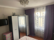 Satılır 2 otaqlı 60 m2 köhnə tikili Bakıxanov