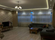 İcarəyə verilir 3 otaqlı 180 m2 yeni tikili 28 May m.