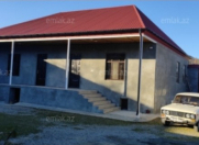 Satılır 5 otaqlı 3300 m2 həyət evi Şəmkir