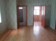 Satılır 4 otaqlı 120 m2 köhnə tikili Salyan