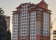 Satılır 2 otaqlı 70 m2 yeni tikili Qara Qarayev m.