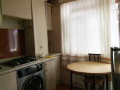 Satılır 3 otaqlı 60 m2 köhnə tikili 8 mkr