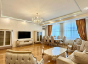 Satılır 4 otaqlı 160 m2 yeni tikili Nəsimi bazarı