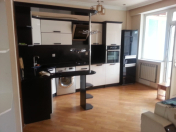 Satılır 1 otaqlı 60 m2 yeni tikili Yasamal r.