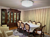 Satılır 3 otaqlı 80 m2 köhnə tikili Bakıxanov