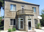 Satılır 4 otaqlı 200 m2 həyət evi 7 mkr