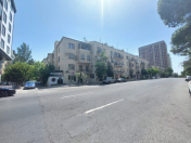 İcarəyə verilir 2 otaqlı 60 m2 köhnə tikili 28 May m.