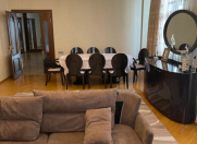 İcarəyə verilir 3 otaqlı 170 m2 yeni tikili 28 May m.