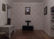 Satılır 2 otaqlı 52 m2 köhnə tikili ISR Plaza