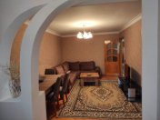Satılır 3 otaqlı 95 m2 köhnə tikili Bakıxanov