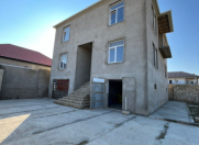 Satılır 12 otaqlı 444 m2 bağ evi Novxanı