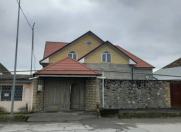 Satılır 5 otaqlı 240 m2 həyət evi Şəki