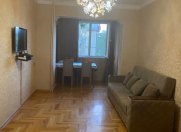 Satılır 2 otaqlı 50 m2 köhnə tikili 8 km