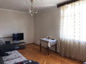 Satılır 2 otaqlı 65 m2 köhnə tikili Bakıxanov