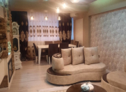 Satılır 2 otaqlı 70 m2 köhnə tikili Elmlər Akademiyası m.