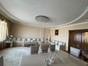 Satılır 3 otaqlı 186 m2 yeni tikili Gənclik m.