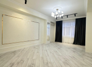 Satılır 2 otaqlı 60 m2 yeni tikili Xalqlar Dostluğu m.