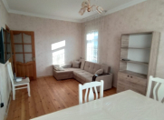 İcarəyə verilir 2 otaqlı 70 m2 köhnə tikili Xalqlar Dostluğu m.