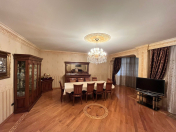 Satılır 5 otaqlı 220 m2 yeni tikili Yasamal r.