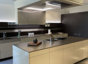 İcarəyə verilir 3 otaqlı 120 m2 yeni tikili 28 May m.