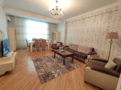 İcarəyə verilir 3 otaqlı 110 m2 yeni tikili 28 May m.