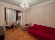 Satılır 2 otaqlı 50 m2 köhnə tikili 1 mkr