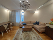 Satılır 6 otaqlı 220 m2 həyət evi Qaraçuxur