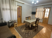 İcarəyə verilir 2 otaqlı 60 m2 köhnə tikili Neftçilər m.