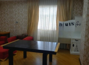 Satılır 2 otaqlı 80 m2 yeni tikili Nizami m.