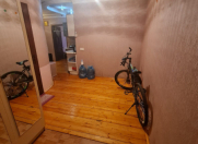 Satılır 3 otaqlı 82 m2 köhnə tikili Bakıxanov