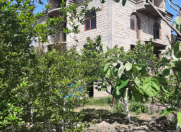 Satılır 7 otaqlı 560 m2 obyekt Xalqlar Dostluğu m.