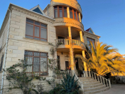 Satılır 7 otaqlı 320 m2 villa Şıxov