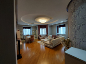 Satılır 4 otaqlı 225 m2 yeni tikili Nizami m.