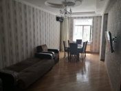 İcarəyə verilir 2 otaqlı 90 m2 yeni tikili Gənclik m.