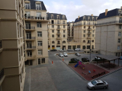 Satılır 3 otaqlı 110 m2 yeni tikili Ağ şəhər