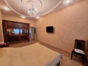 Satılır 3 otaqlı 130 m2 yeni tikili Böyükşor