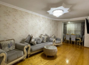 Satılır 4 otaqlı 110 m2 köhnə tikili Həzi Aslanov m.