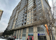 Satılır 2 otaqlı 65 m2 yeni tikili Azadlıq prospekti m.