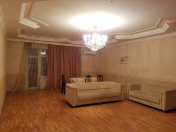 Satılır 5 otaqlı 250 m2 yeni tikili Gənclik m.