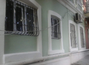 Satılır 4 otaqlı 105 m2 köhnə tikili İqtisadiyyat Universiteti