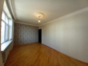 Satılır 2 otaqlı 60 m2 köhnə tikili Bakıxanov