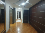 İcarəyə verilir 4 otaqlı 205 m2 yeni tikili Şah İsmayıl Xətai m.