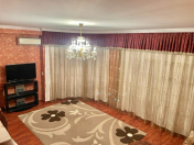 Satılır 4 otaqlı 145 m2 yeni tikili İnşaatçılar m.