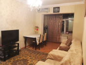 Satılır 3 otaqlı 90 m2 köhnə tikili 8 mkr