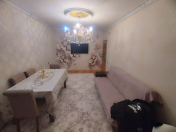 Satılır 4 otaqlı 90 m2 köhnə tikili Həzi Aslanov m.