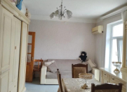 Satılır 2 otaqlı 30 m2 köhnə tikili Yasamal parkı