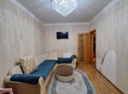 Satılır 4 otaqlı 100 m2 köhnə tikili Bakıxanov