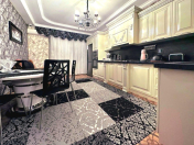 Satılır 4 otaqlı 250 m2 yeni tikili Nizami m.