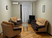 İcarəyə verilir 2 otaqlı 65 m2 köhnə tikili Sahil m.